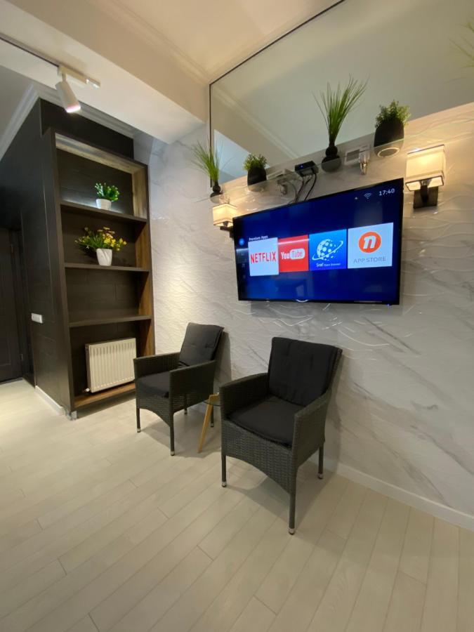 New Double Room Luxury Apartment In The Center คีชีเนา ภายนอก รูปภาพ
