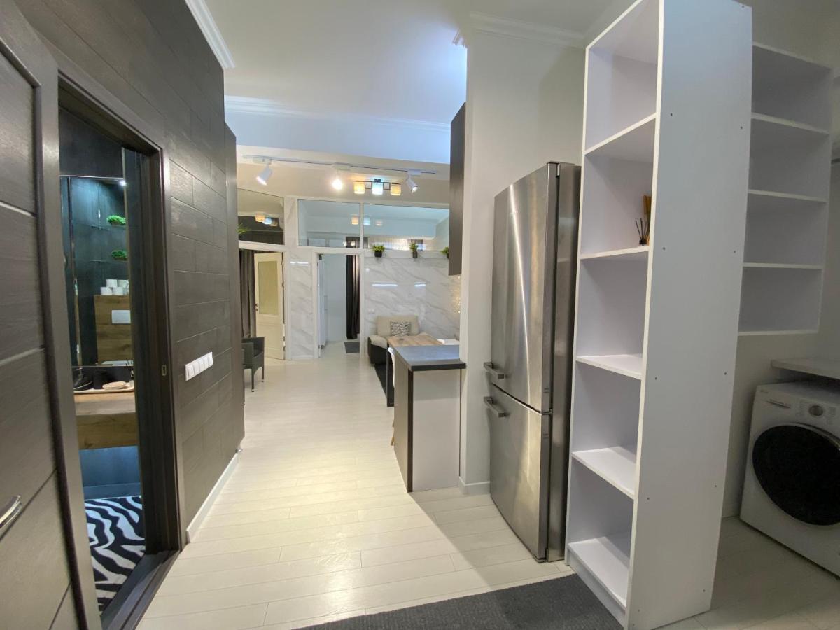 New Double Room Luxury Apartment In The Center คีชีเนา ภายนอก รูปภาพ