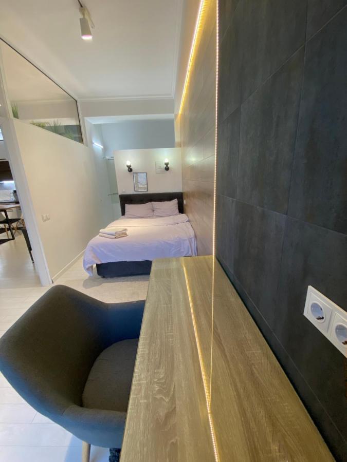 New Double Room Luxury Apartment In The Center คีชีเนา ภายนอก รูปภาพ