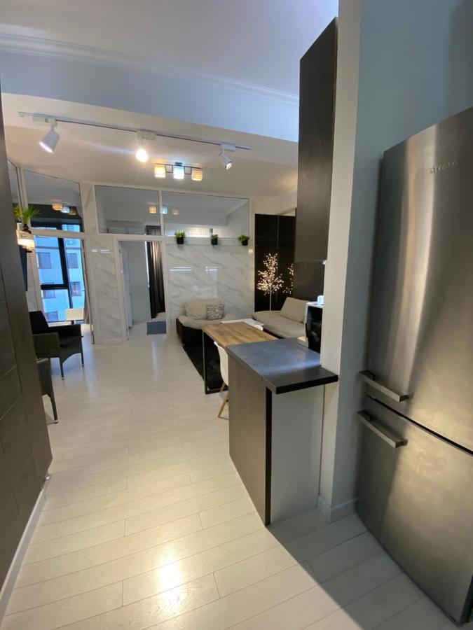 New Double Room Luxury Apartment In The Center คีชีเนา ภายนอก รูปภาพ