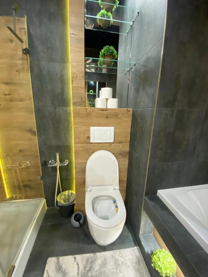 New Double Room Luxury Apartment In The Center คีชีเนา ภายนอก รูปภาพ
